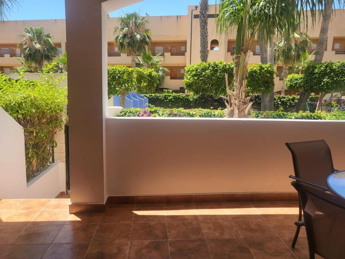 ¡Bajo Precioso Con Salida Directa A La Piscina Comunitaria En Paraiso De Vera! ภายนอก รูปภาพ